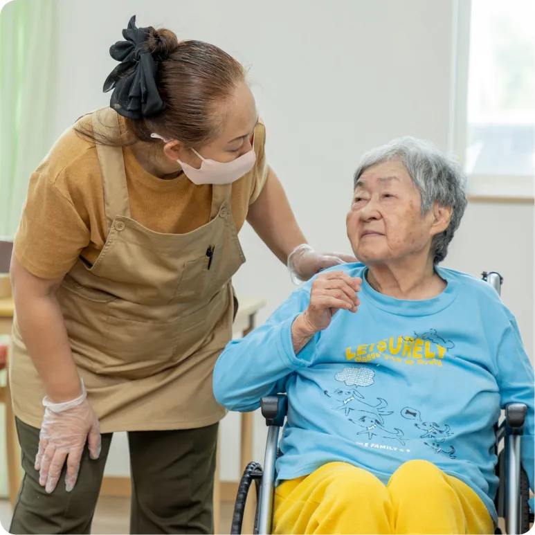 施設での笑顔の様子